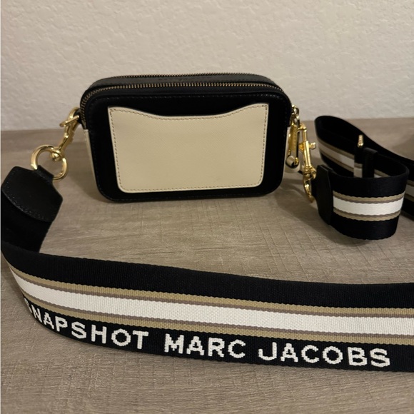 Marc Jacobs The Snapshot purse - Picture 7 of 7